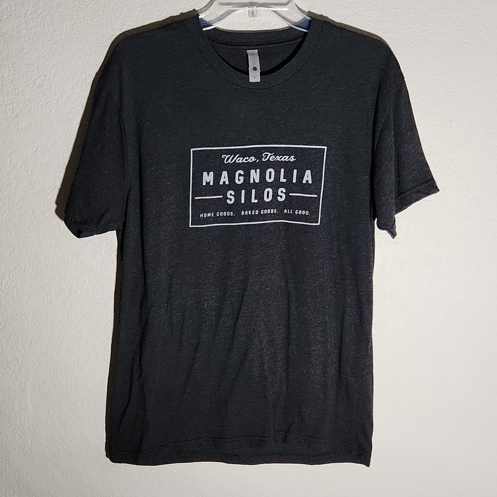 Next Level Apparel Shirt size M gray Black magnolia silos tee shirt